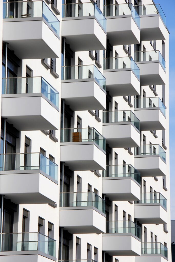 Facade 1046683 1920 683x1024